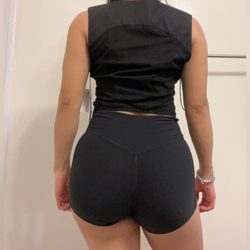 Good American Black Square-Neck Zip Front Corset Top - Picture 4 of 8